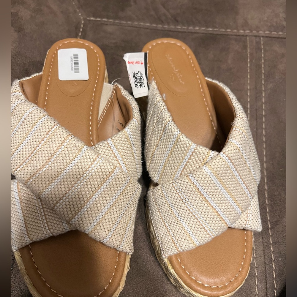 Beige Cross-Band Slide Sandals - Unbranded